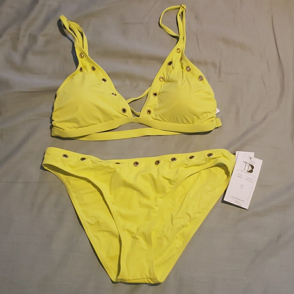 Swimming suit